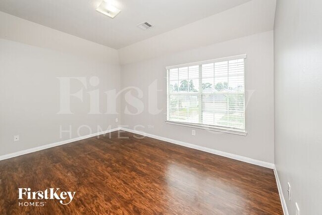 Building Photo - 21458 Wilona Way