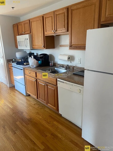 Building Photo - 22 High St