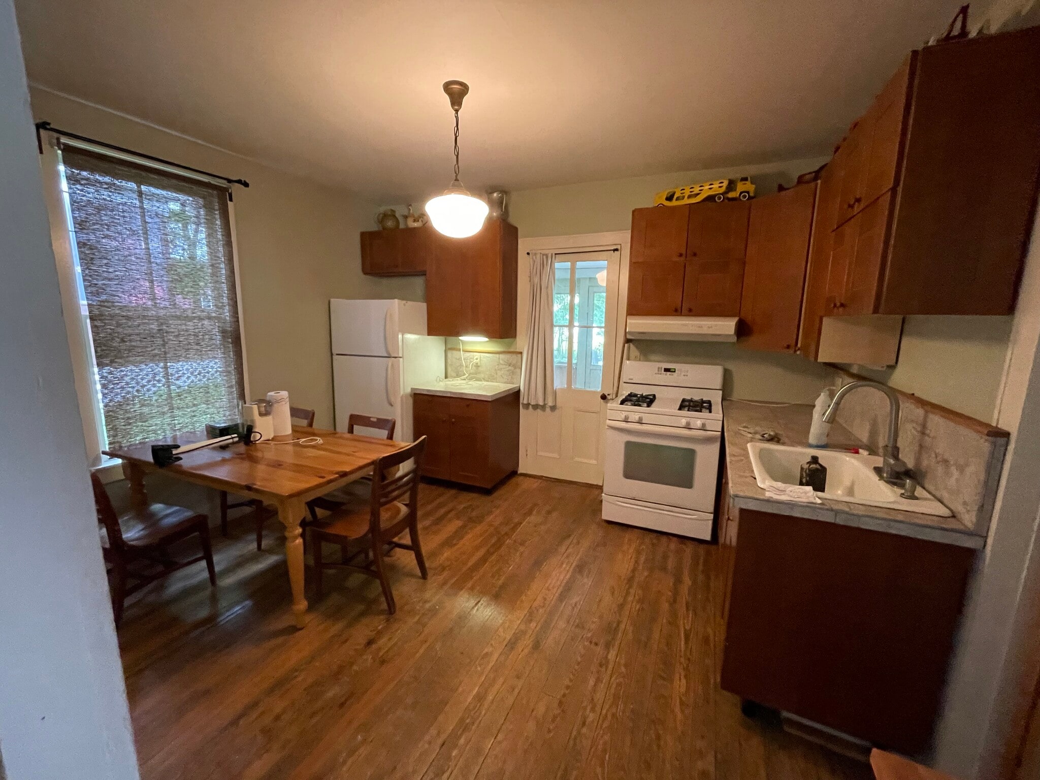 Unit 1 - 24 Leatherstocking St