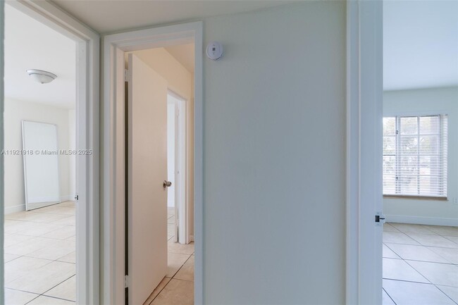 Building Photo - 4804 NW 79th Ave