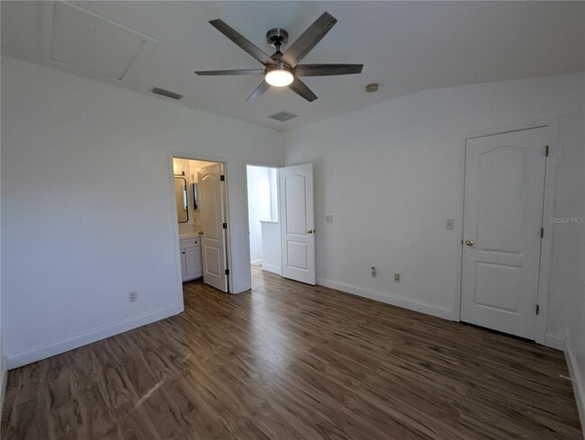 Building Photo - 15819 Fishhawk Falls Dr