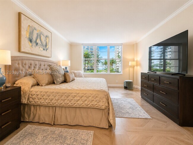 Building Photo - 5700 Collins Ave