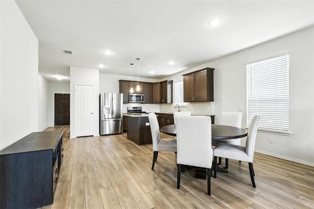 Building Photo - 5605 Apple Grove Way