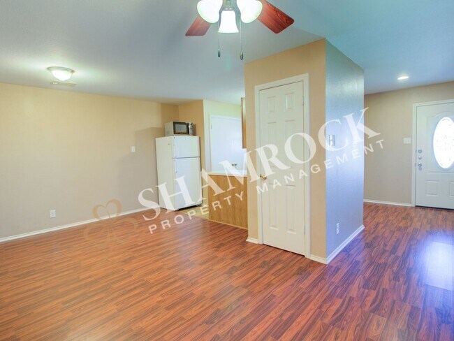 Building Photo - 1419 Chapel Ridge Rd
