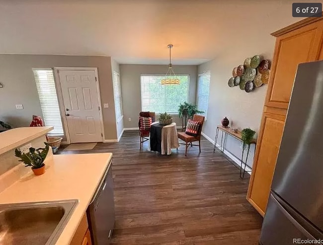 Building Photo - 1425 S Galena Way