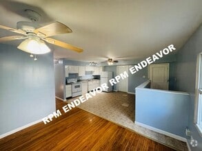 Building Photo - 3Bed/1Bath Available Now!