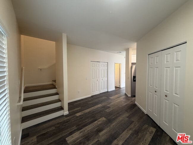 Building Photo - 1127 Glenville Dr