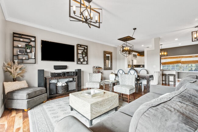 Open floor plan living room/dining room - 574 Ryans Woods Ln