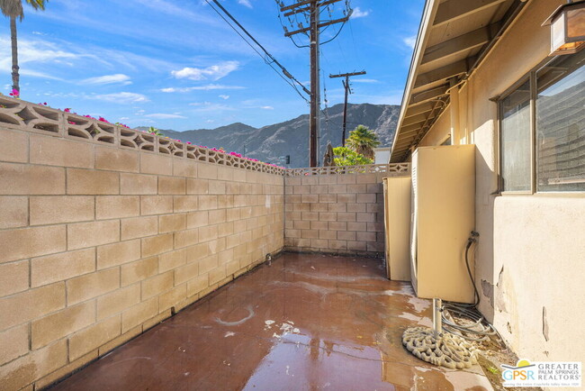 Building Photo - 587 S Calle Ajo