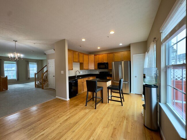 Building Photo - Charming 3BD/2BA/2 Half Bath Townhome with Garage in Aberdeen, MD!
