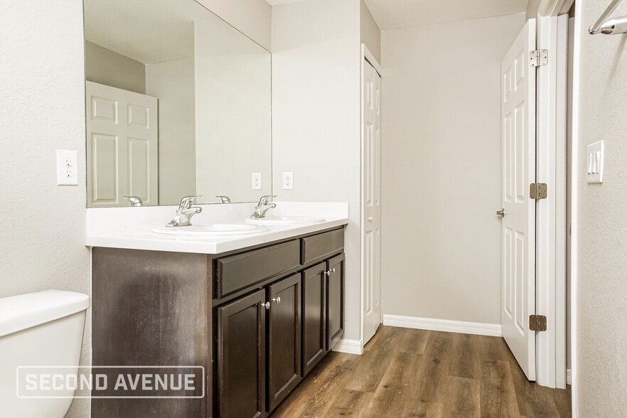 Building Photo - 18396 Moonshadow Ave.