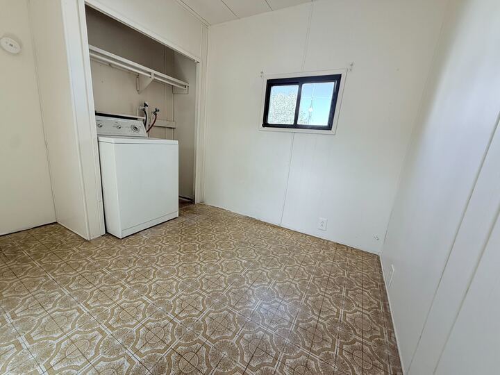 Building Photo - 3601 E Wyoming Ave