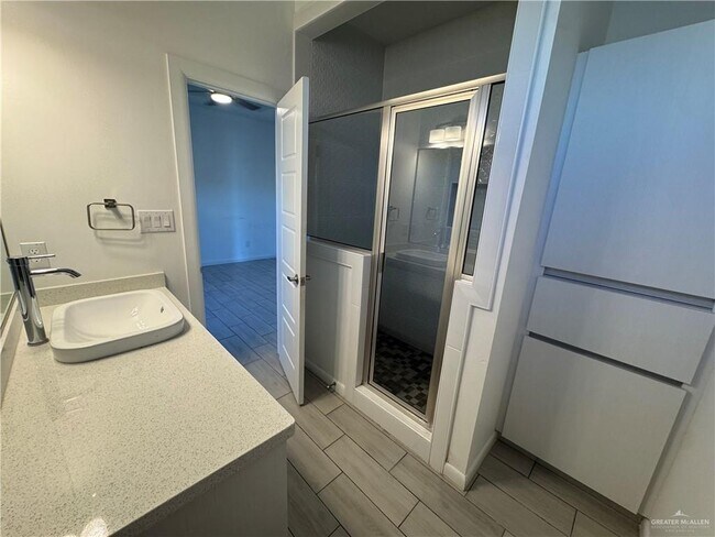 Building Photo - 22 S Sports Dr