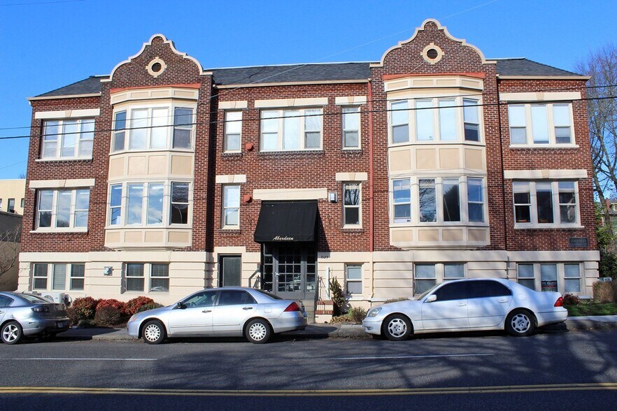Building Photo - 1529 SE Hawthorne Blvd