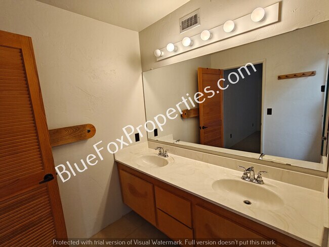 Building Photo - 5867 E Paseo Cimarron
