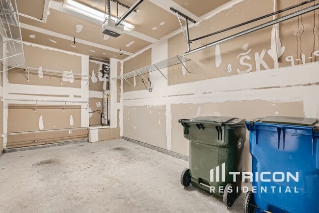 Building Photo - 1672 Woodsford Rd