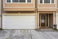 Building Photo - 5515 Crooms St