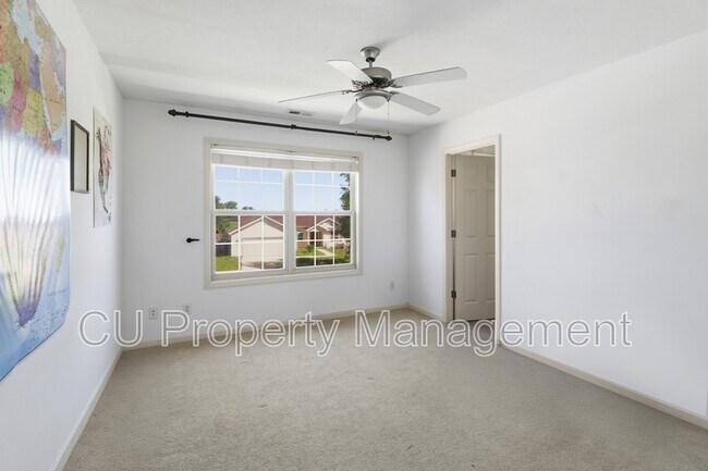 Building Photo - 3921 Trailway Dr