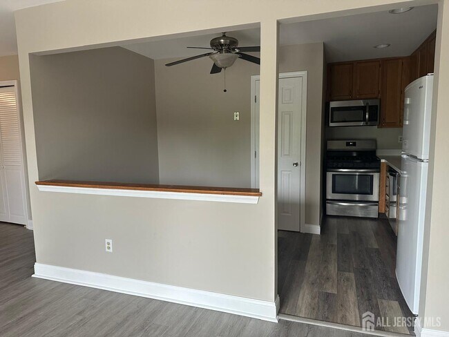 Building Photo - 4516 Birchwood Ct