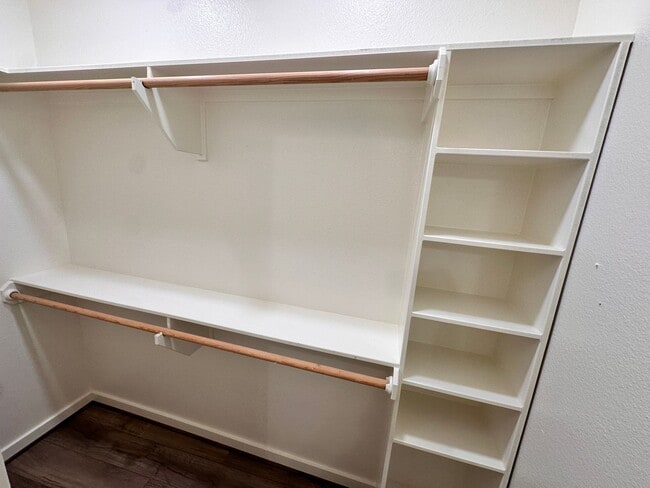 Building Photo - 3 Bed House Close to Historical Downtown Bryan