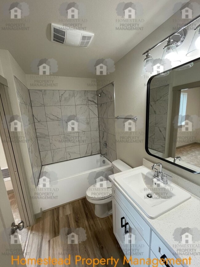 Building Photo - BEAUTIFUL HOME IN DALLAS!