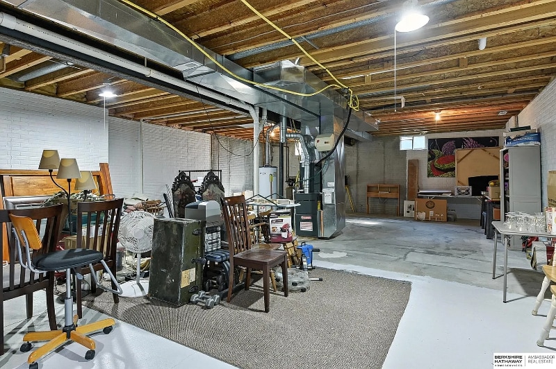 Building Photo - 16125 Timberline Dr