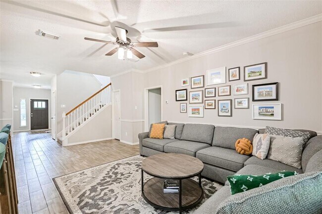 Building Photo - 3602 Pine Stream Dr