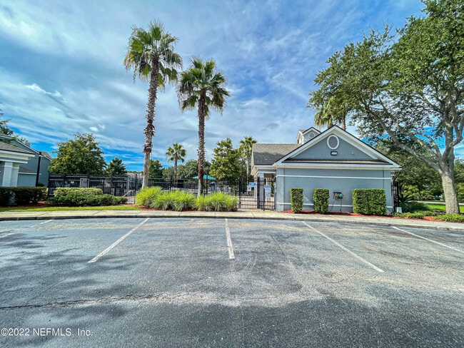 Building Photo - 1717 COUNTY ROAD 220