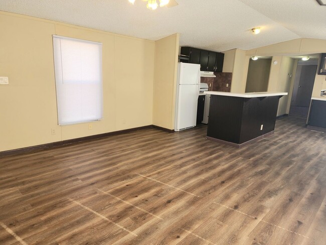 Building Photo - 1310 N Avenue J