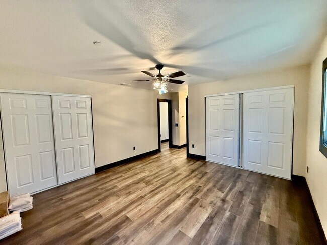 Building Photo - 15178 Darnell Dr
