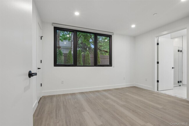 Building Photo - 325 Manville Rd