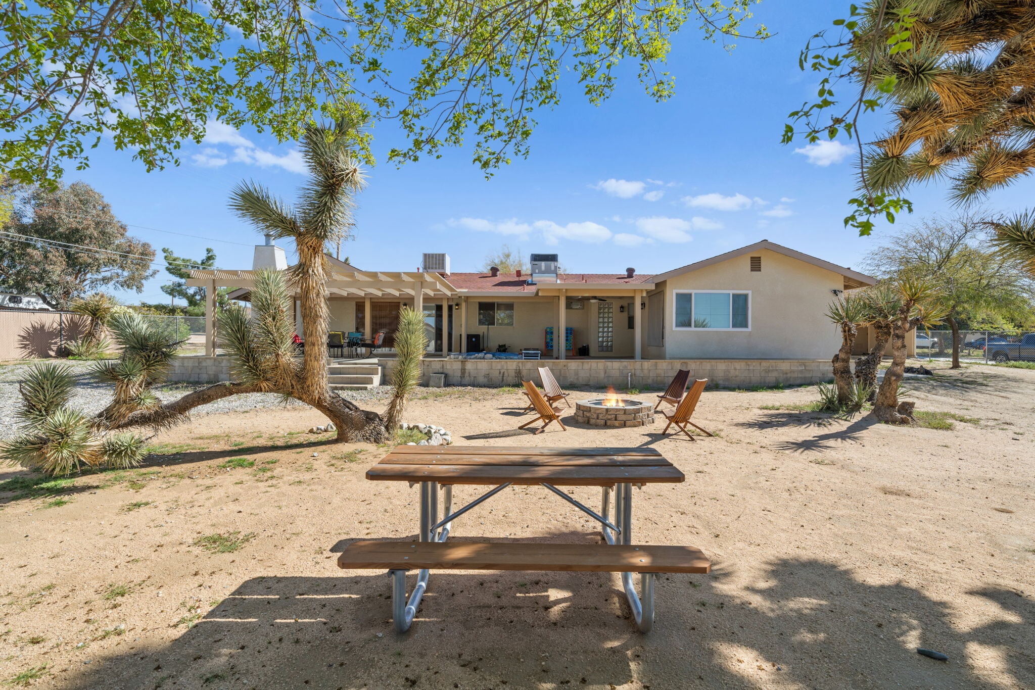 Building Photo - 58328 Bonanza Dr