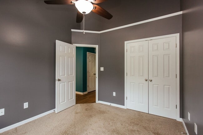 Building Photo - 137 Bristol Woods Dr