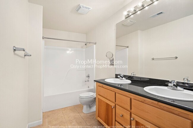 Building Photo - Wonderful Three Bedroom Condo at The Summe...