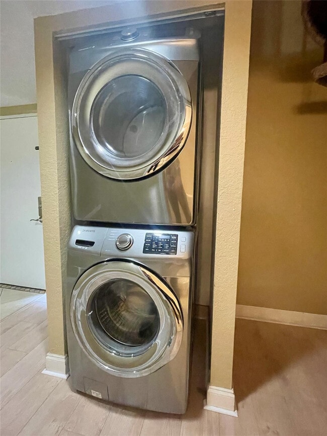 Building Photo - 57 Deer Creek Rd