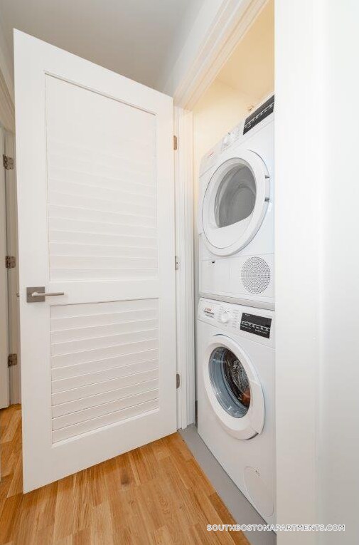 Building Photo - 1410 Columbia Rd