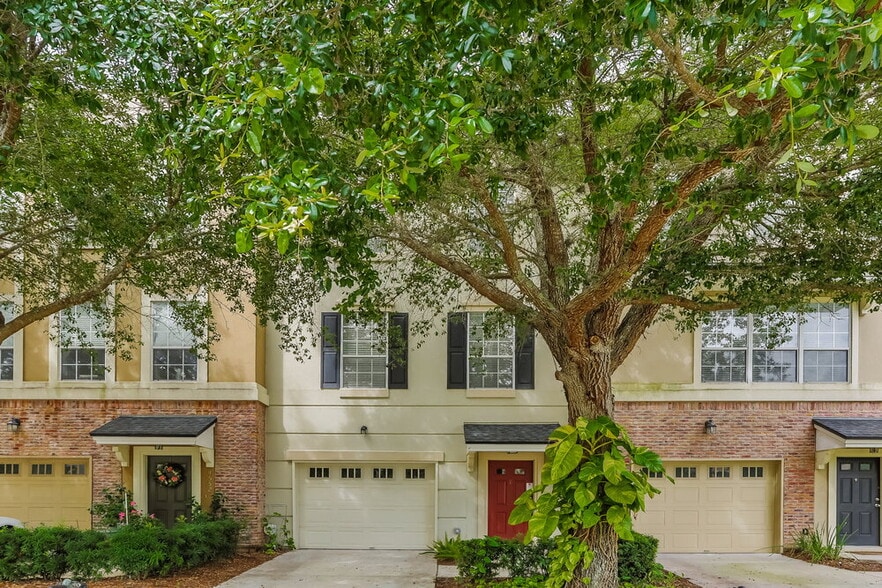 Primary Photo - 4550 Capital Dome Dr