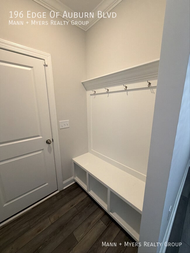 Building Photo - 196 Edge Of Auburn Blvd