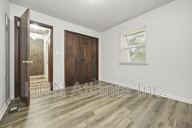Building Photo - 8664 N Anna Way