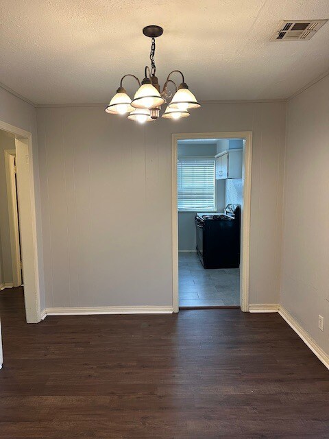 Building Photo - 2132 NE 19th St