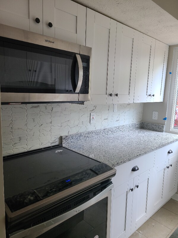 Building Photo - 922 Pine Oak Trail