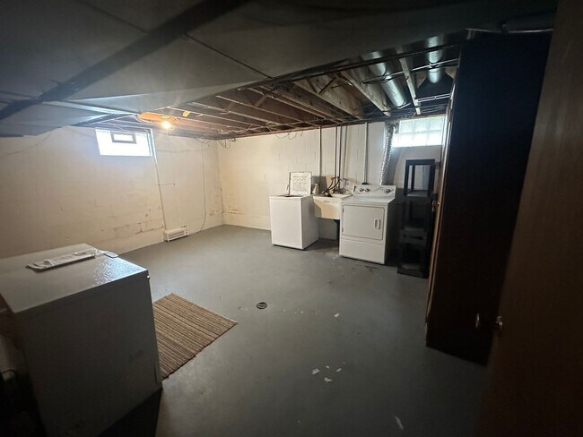 Building Photo - 2BD Duplex Jackson Township - Canton