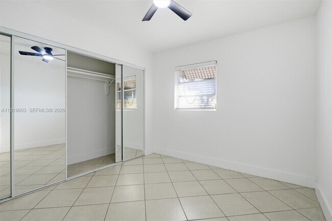 Building Photo - 2445 SW 18th St