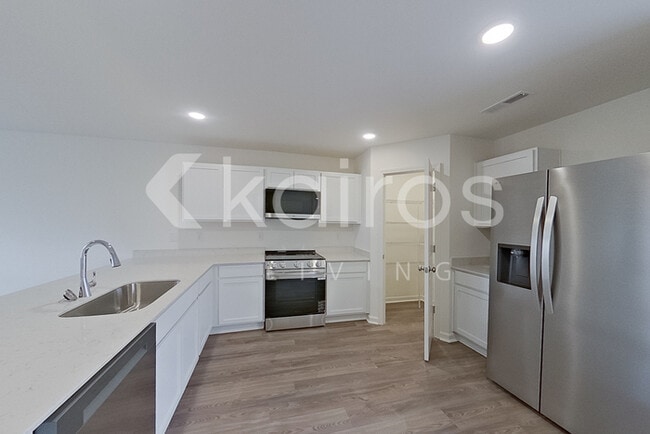 Building Photo - 7016 Moss Creek Way