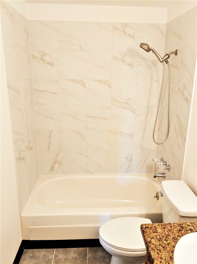 Building Photo - 7801 S Cushman Ave