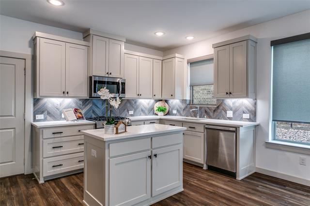 Building Photo - 253 McConathy Wy