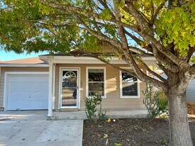 Building Photo - 1524 Well St