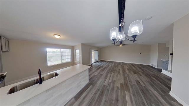 Building Photo - 606 Futrelle St