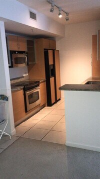Building Photo - 1 bedroom in Aventura FL 33180