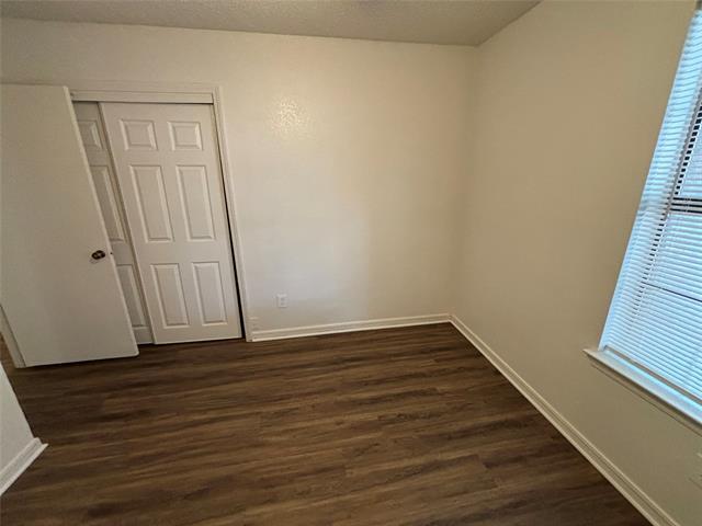 Building Photo - 2514 Livingston Ln